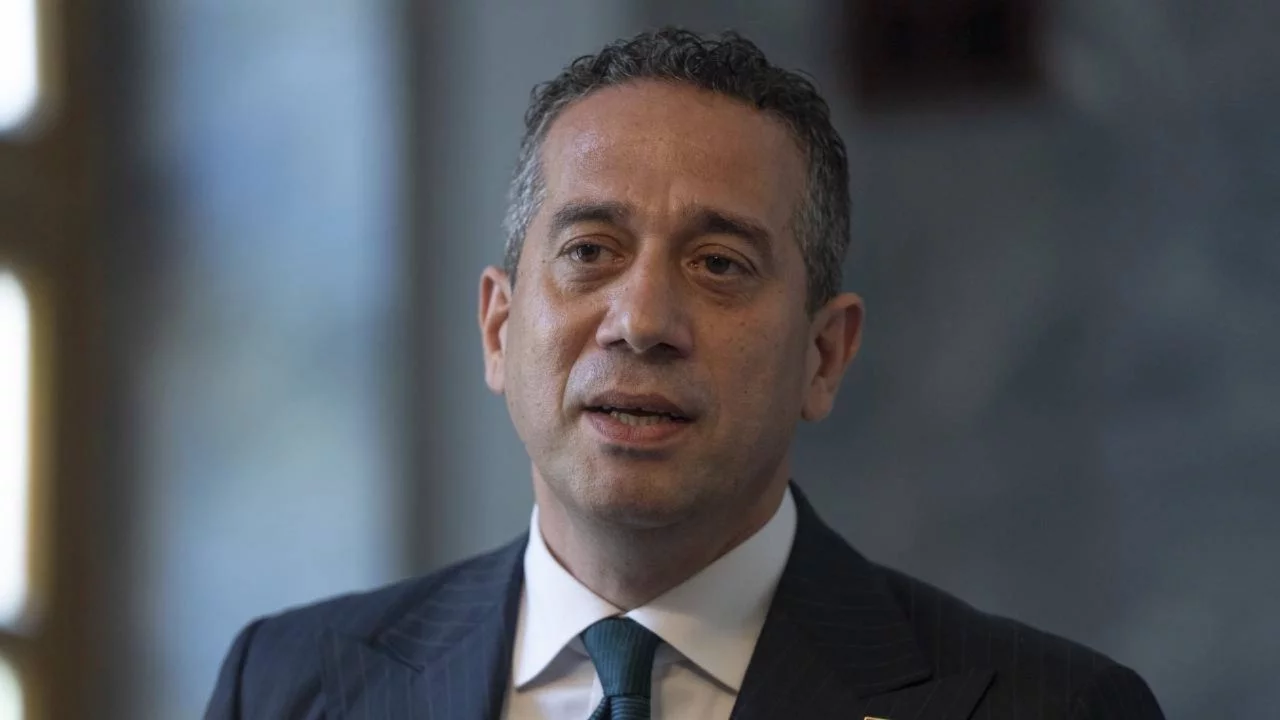 CHP'li Başarır'dan Bakan Tekin'e: Öğretmenlerimizi de öğrencilerimizi de evlatlarımızı da koruyamıyoruz