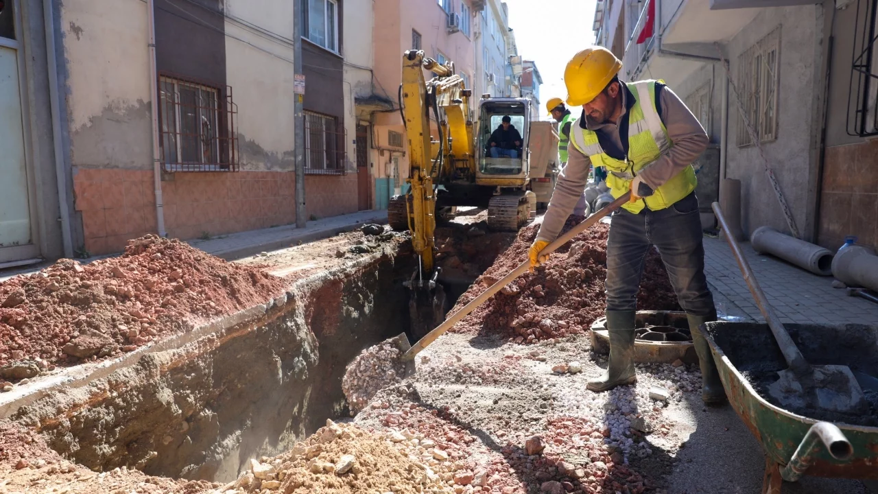 Bursa Büyükşehir Belediyesi'nden Gürsu'nun mahallelerinde altyapı çalışması
