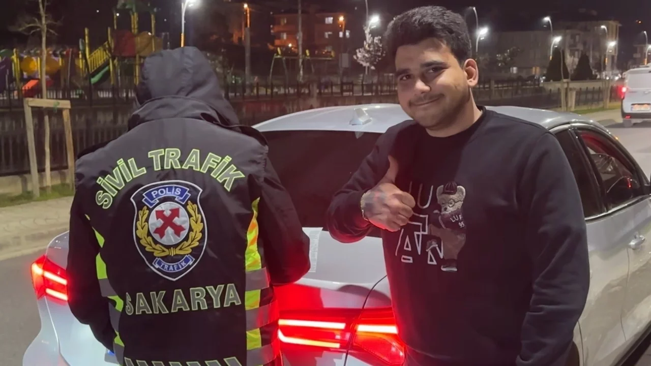 Ehliyetsiz yakalandı, ceza yedi: "Benim aracım o kadar etmiyor" diyerek sitem etti