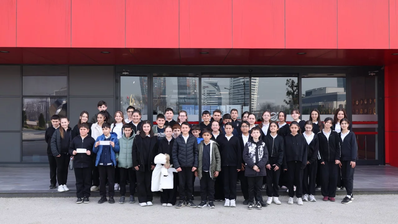 Osmangazi'de çocuklar GUHEM'de uzayın kapılarını araladı