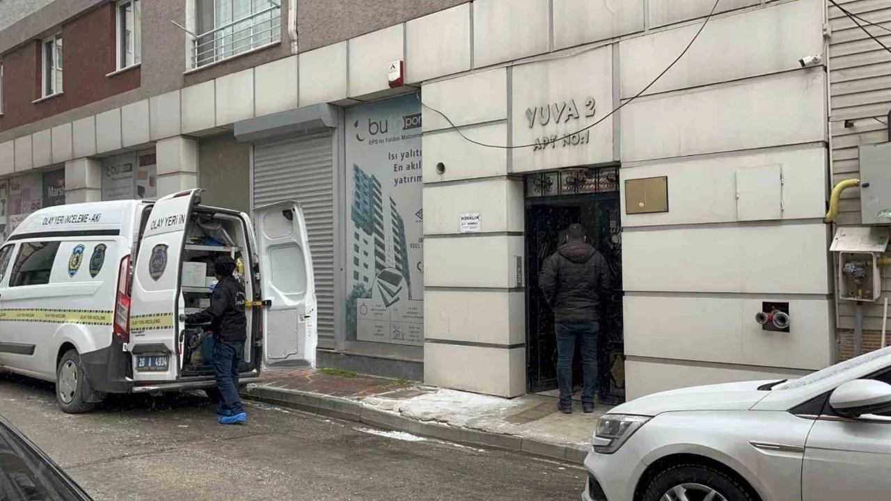 Eskişehir'de korkunç olay! 7'nci kattan atladı, evde eşinin cesedi bulundu