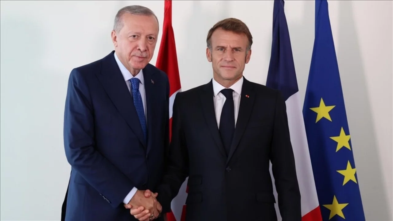 Cumhurbaşkanı Erdoğan, Fransa Cumhurbaşkanı Macron ile görüştü