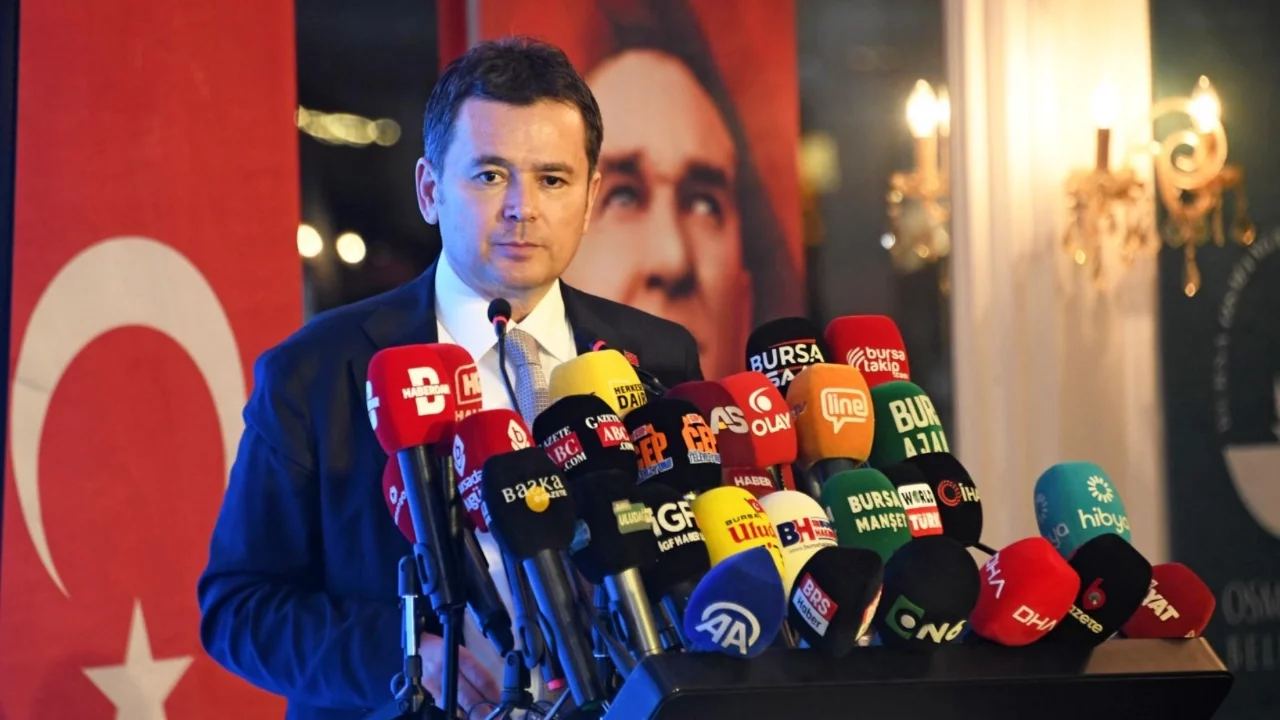 Osmangazi Belediye Başkanı Erkan Aydın görevde  700. gününü değerlendirdi: 58 vaadin %70'ini gerçekleştirdik