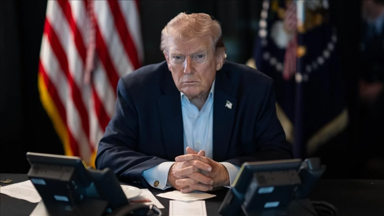 Trump, İran ordusu ile polisine "silah bırakma" çağrısı yaptı