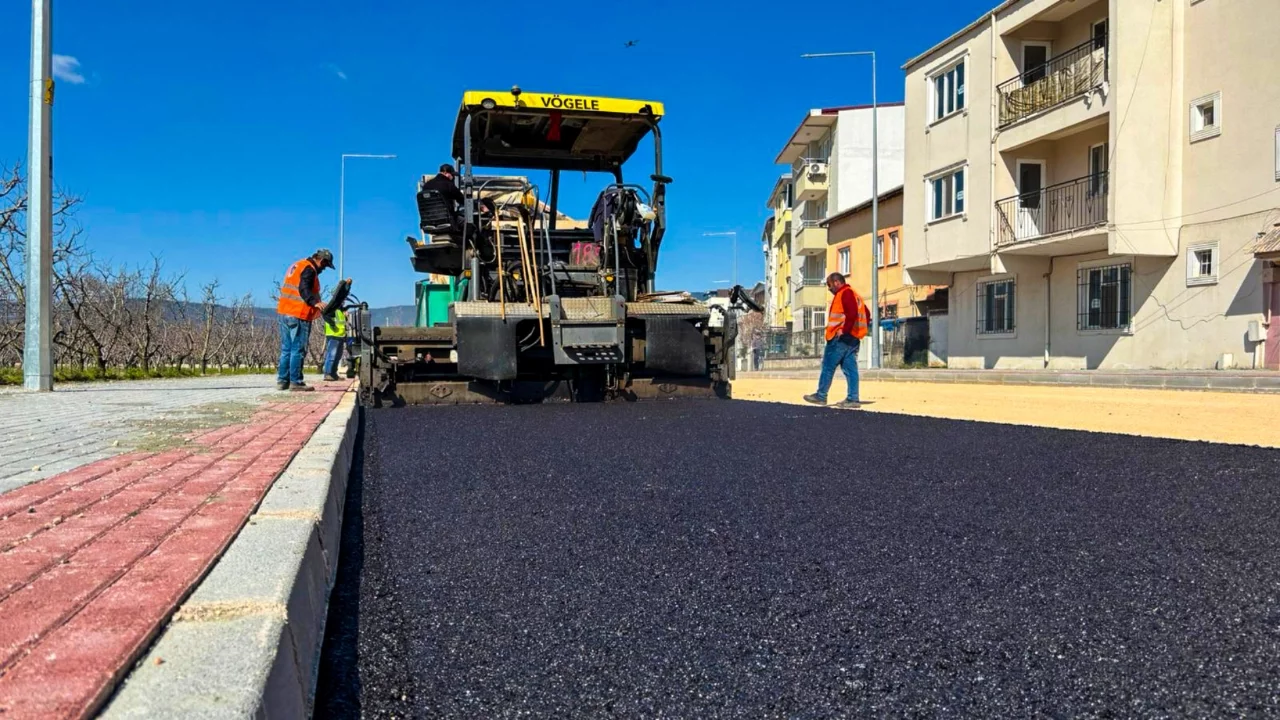 Bursa Büyükşehir'den Gürsu'da yol genişletme ve asfalt yenileme