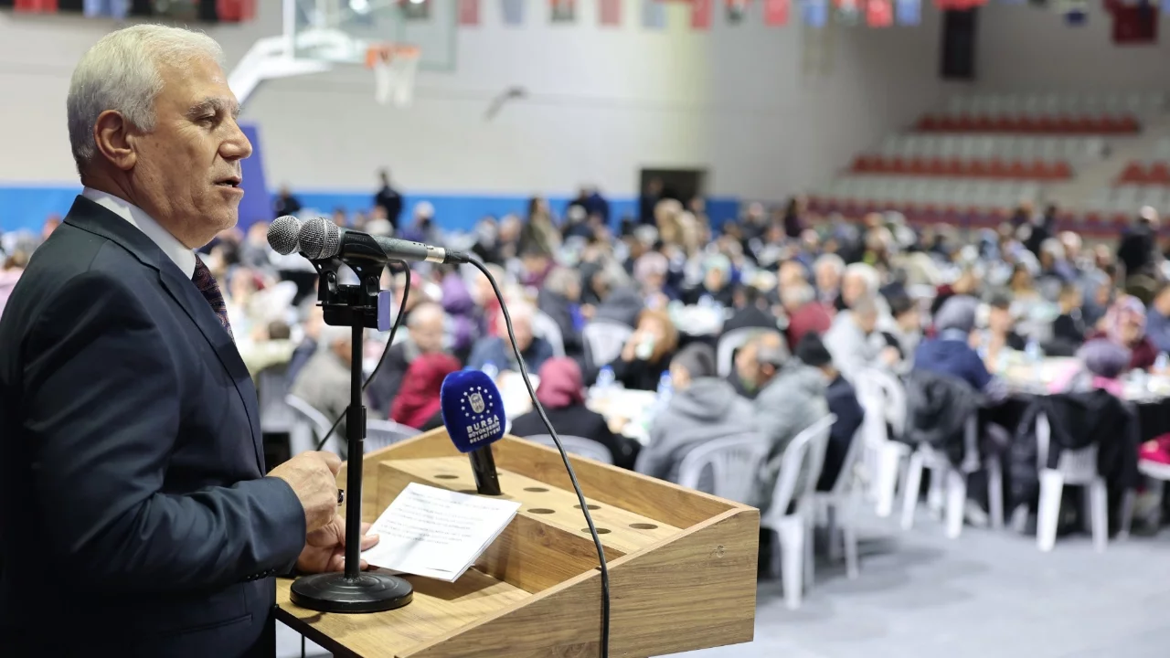 Orhaneli'de iftar buluşması: Başkan Bozbey dağ ilçeleri için hedefini açıkladı
