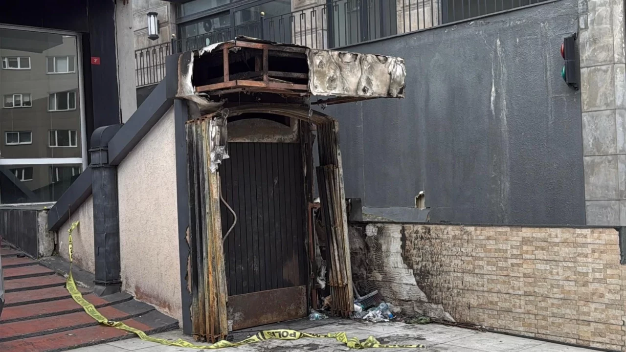 İstanbul'da gece kulübü kundaklandı: Kundakçılar yakalandı, işyeri sahibi öldürüldü
