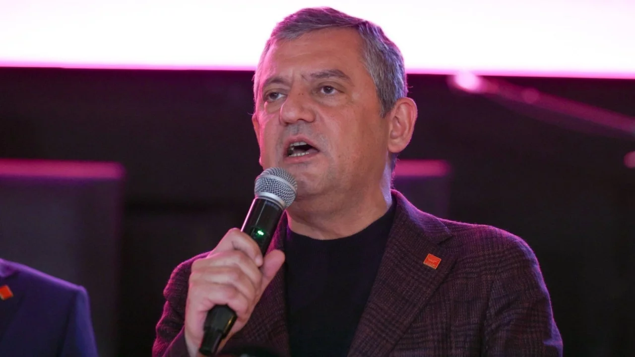 Özgür Özel: Türkiye'yi İsrail'in yanında değil karşısında durmaya davet ediyoruz