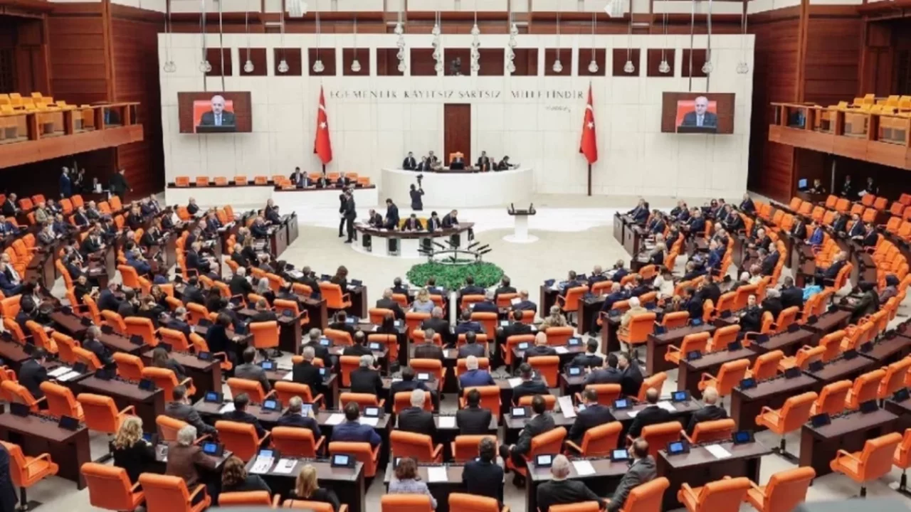 12. Yargı Paketi ramazan sonrasına kaldı