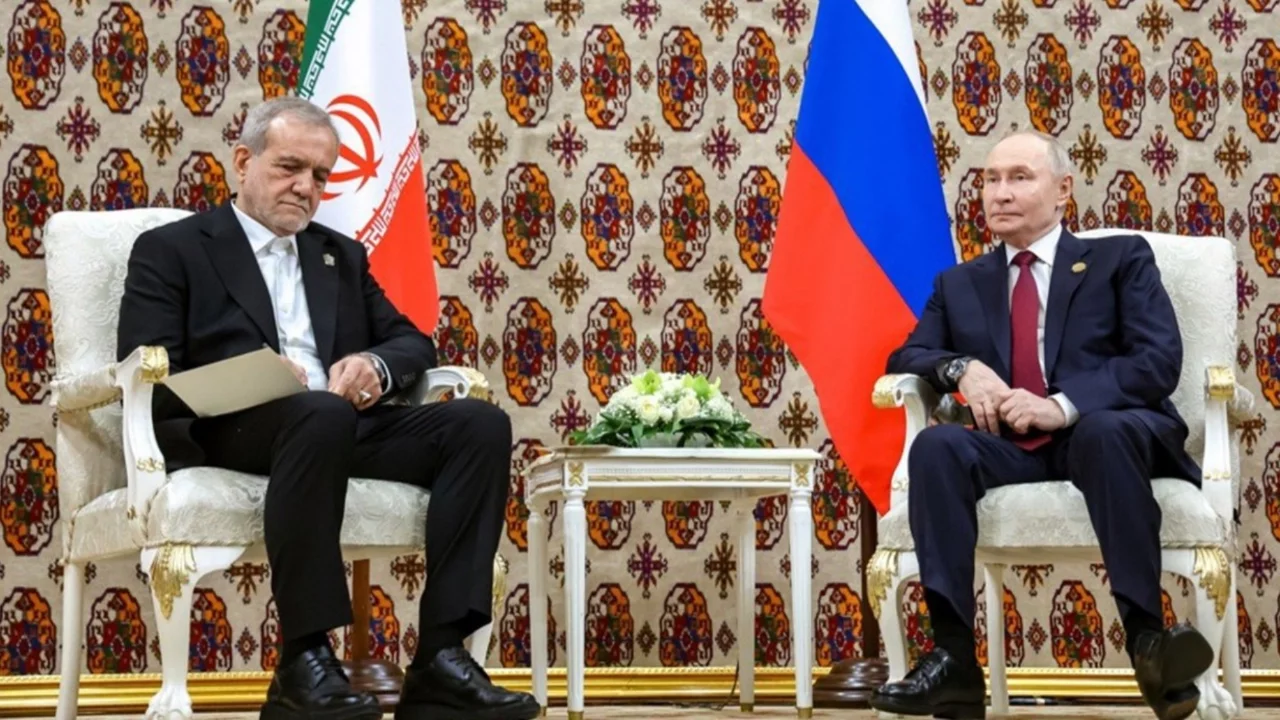 Rusya Devlet Başkanı Putin, İran Cumhurbaşkanı Pezeşkiyan ile görüştü