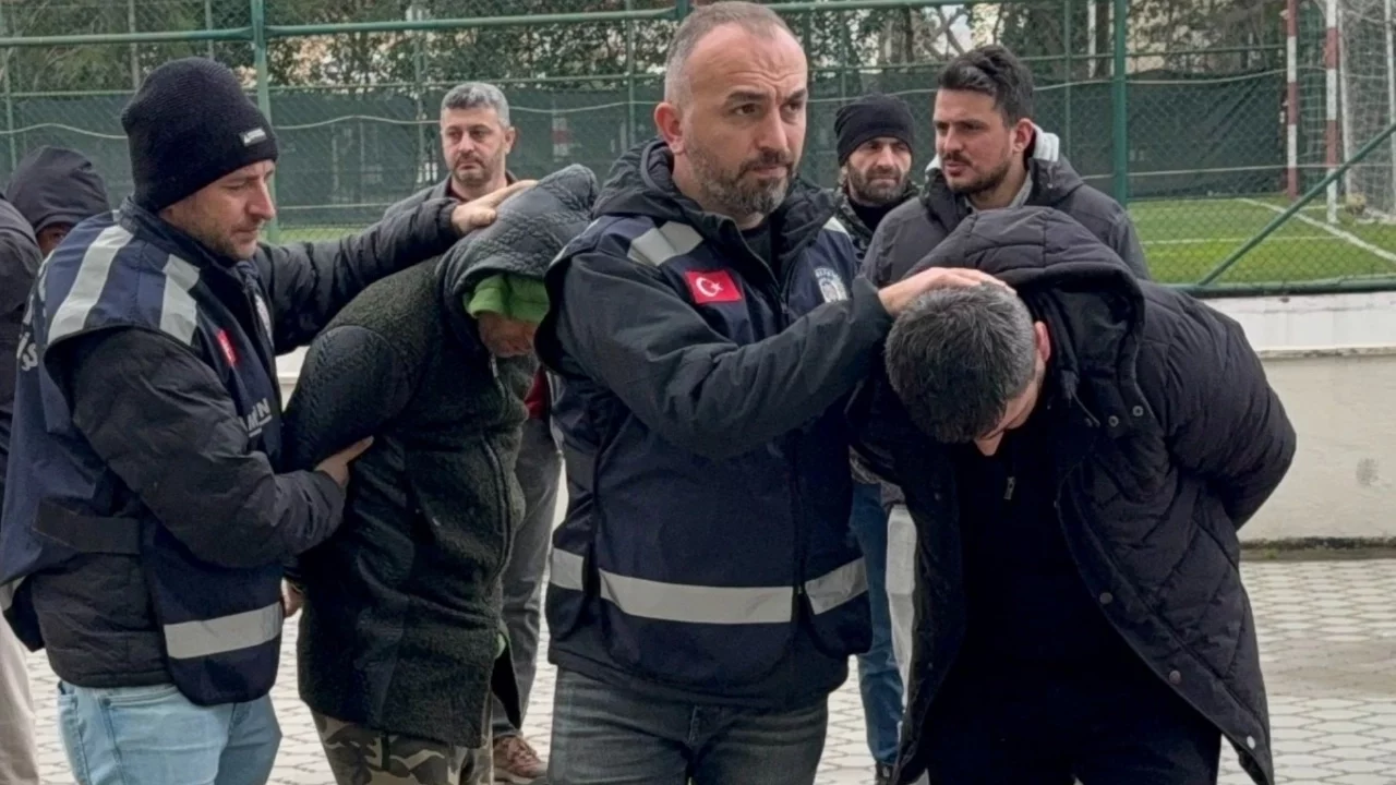 Samsun'da "Kahraman kurye" araç kundaklamaktan tutuklandı