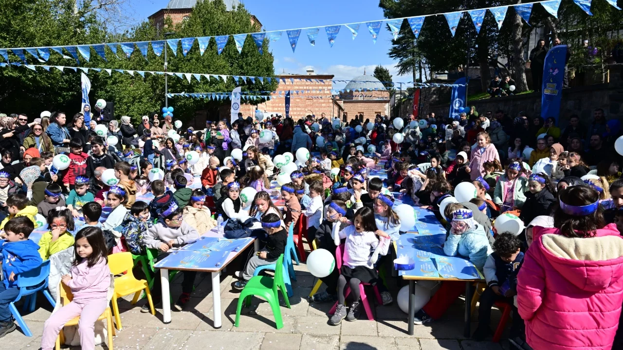 Bursa Yıldırım'da miniklerin tekne orucu heyecanı