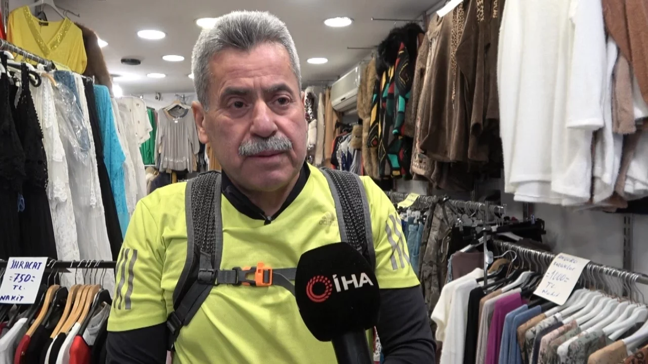 Bursa'da 66 yaşındaki esnaf 10 kilometreyi koşarak iftara yetişiyor