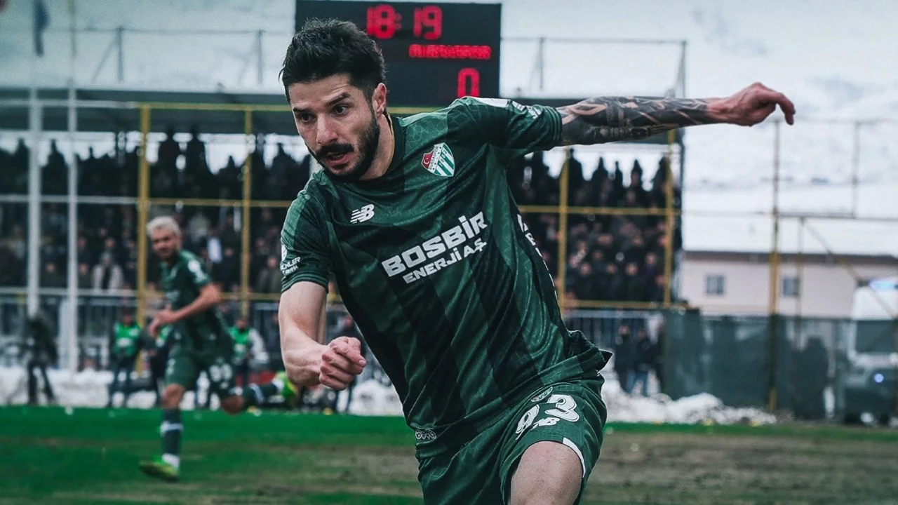 Bursaspor deplasmanda galip!