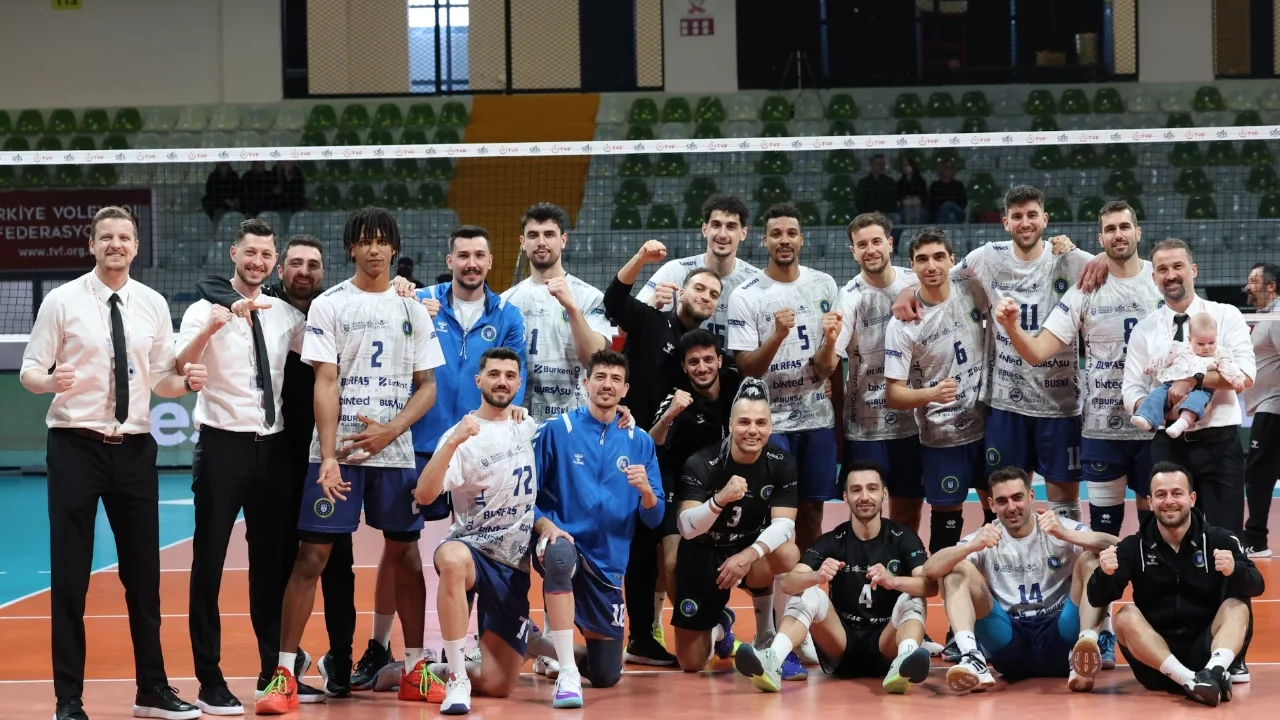 Bursa Büyükşehir Belediyespor'un Efeleri Play-Off'u garantiledi