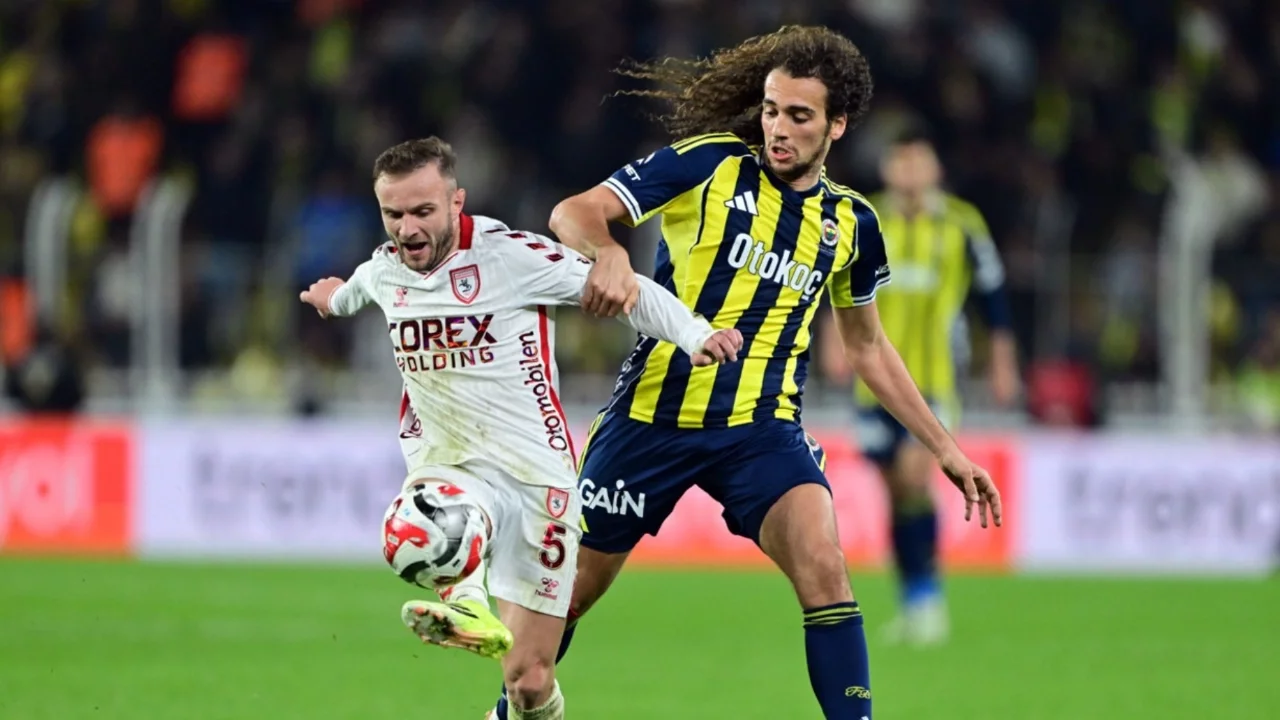 Samsunspor'un oyuncularından Celil Yüksel'den hakeme sitem