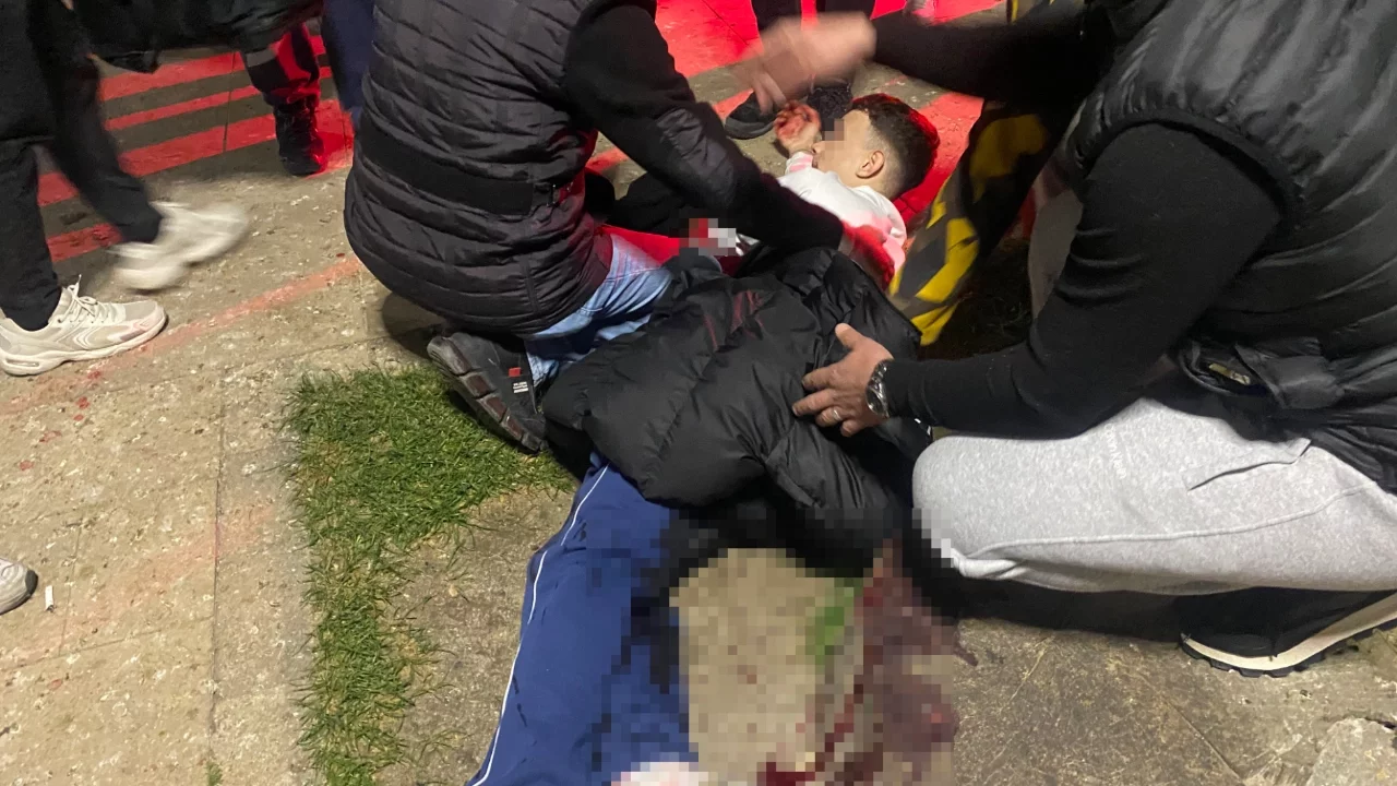 Bursa'da bıçaklı kavga: 16 yaşındaki çocuk yaralandı