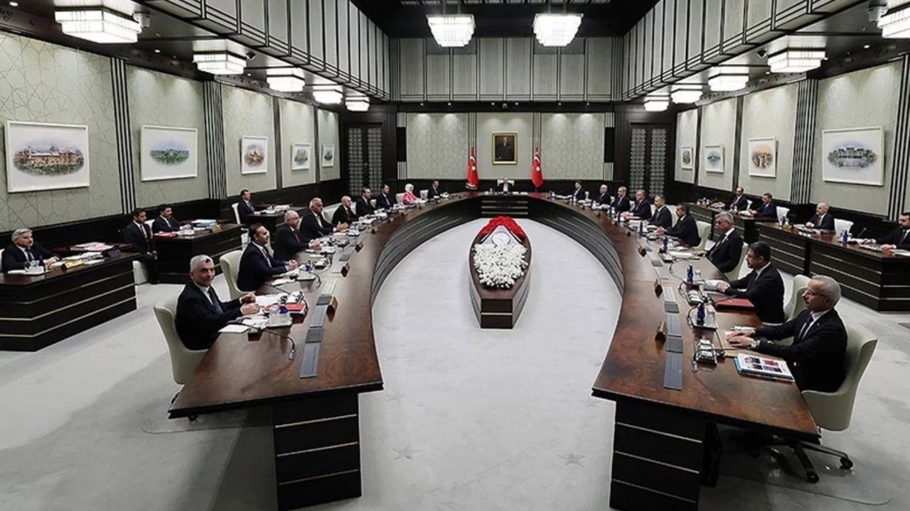 Kabine değişikliği iddiası: O bakanlıklarda revizyon mu yapılacak?