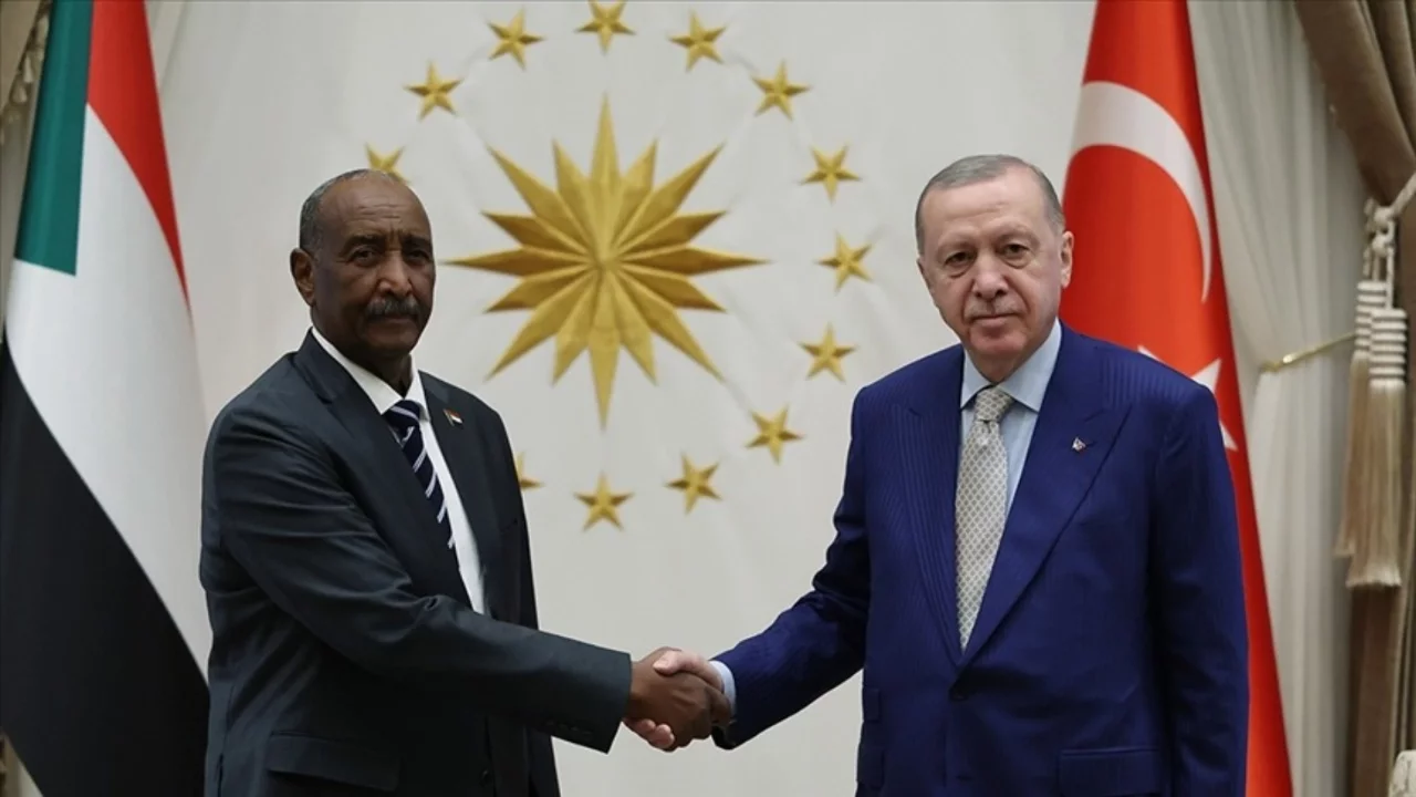 Cumhurbaşkanı Erdoğan, Sudan Egemenlik Konseyi Başkanı Burhan ile görüştü