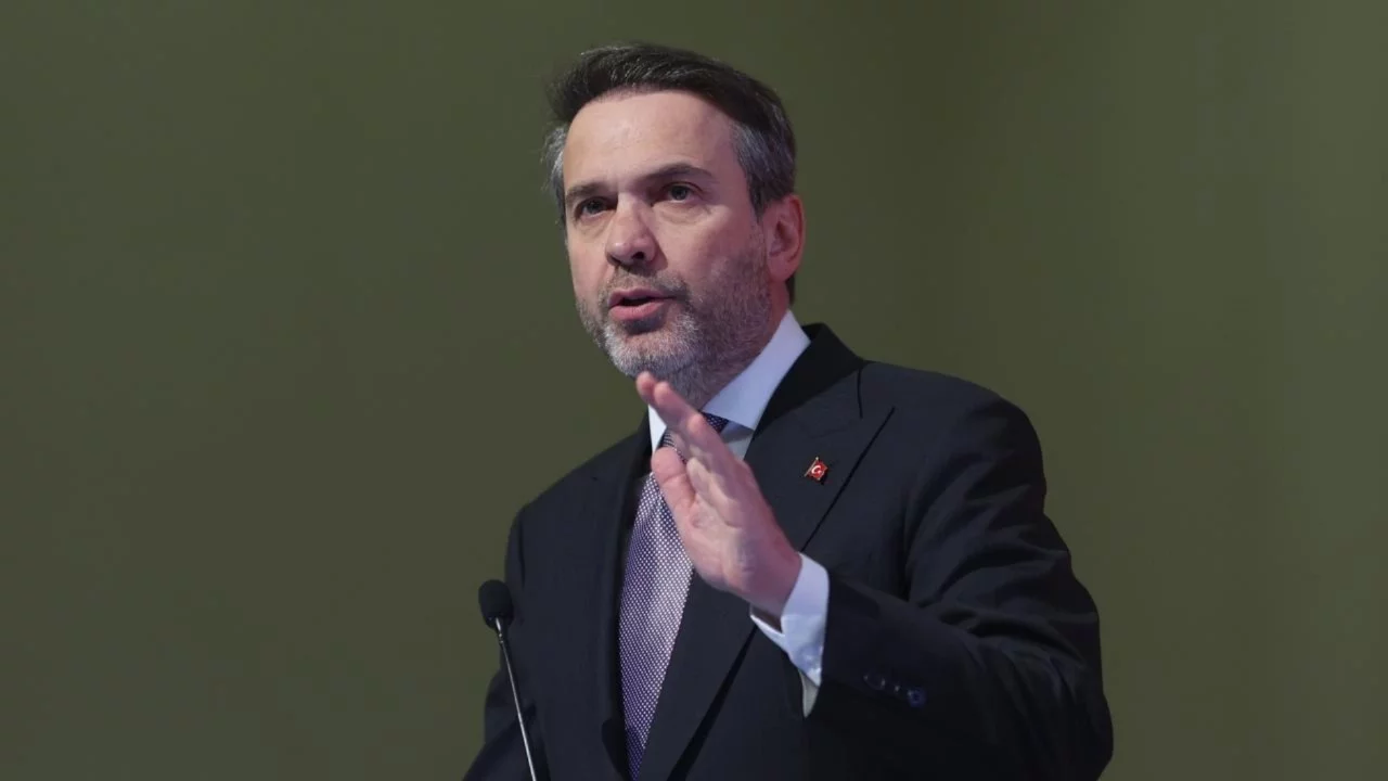 Bakan Bayraktar: Türkiye'nin enerji arzı ve tedarikinde sıkıntı yok