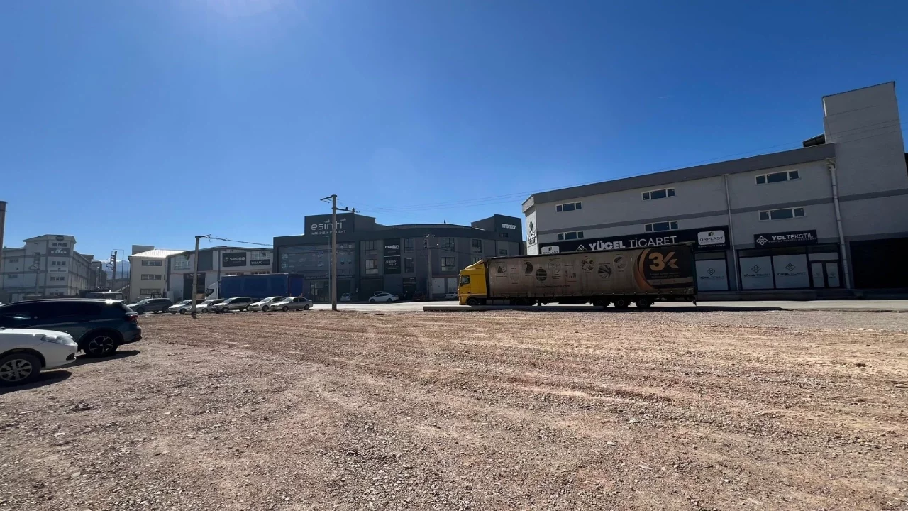 İnegöl'de otopark yapımı için çalışmalar başladı