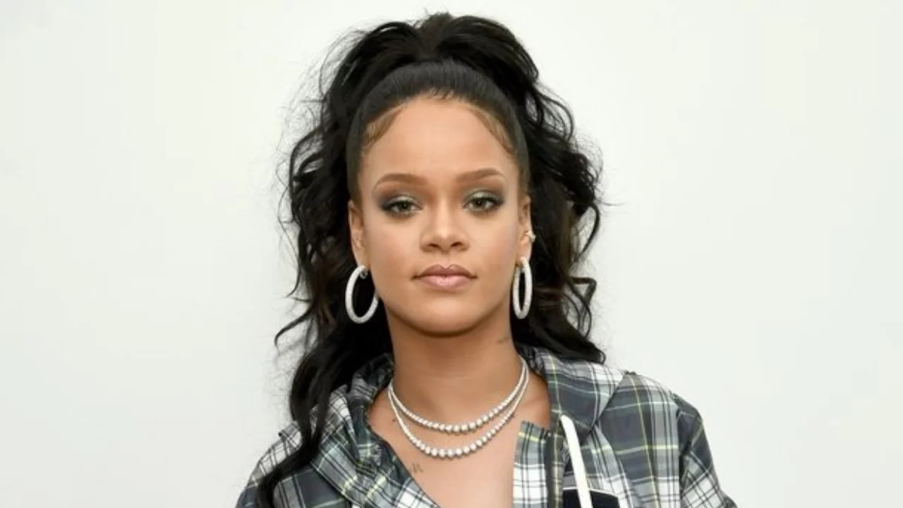 Rihanna'nın evine silahlı saldırı: Şüpheliye 'cinayete teşebbüs' dahil 14 ağır suçlama!