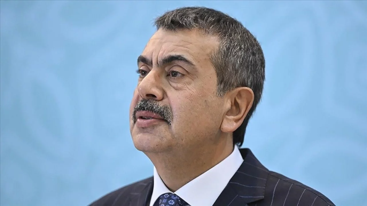 Milli Eğitim Bakanı Yusuf Tekin'den 'ara tatil' açıklaması
