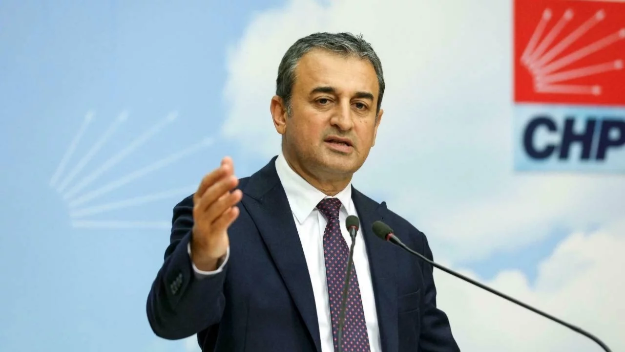 CHP'li Burhanettin Bulut'tan "Cumhurbaşkanlığı Aday Ofisi" hesabına soruşturma başlatılmasına tepki