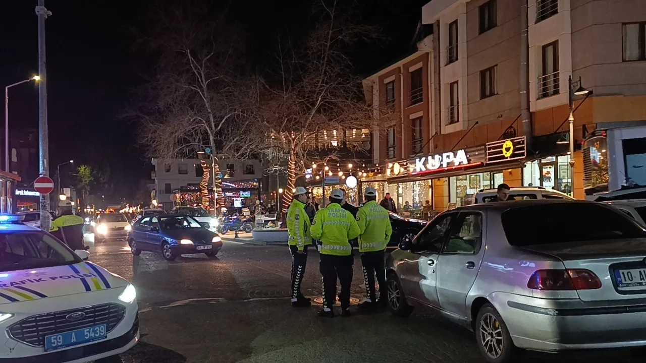"Dur" ihtarına uymadı, aracı terk edip kaçtı: Sürücüye 210 bin TL ceza