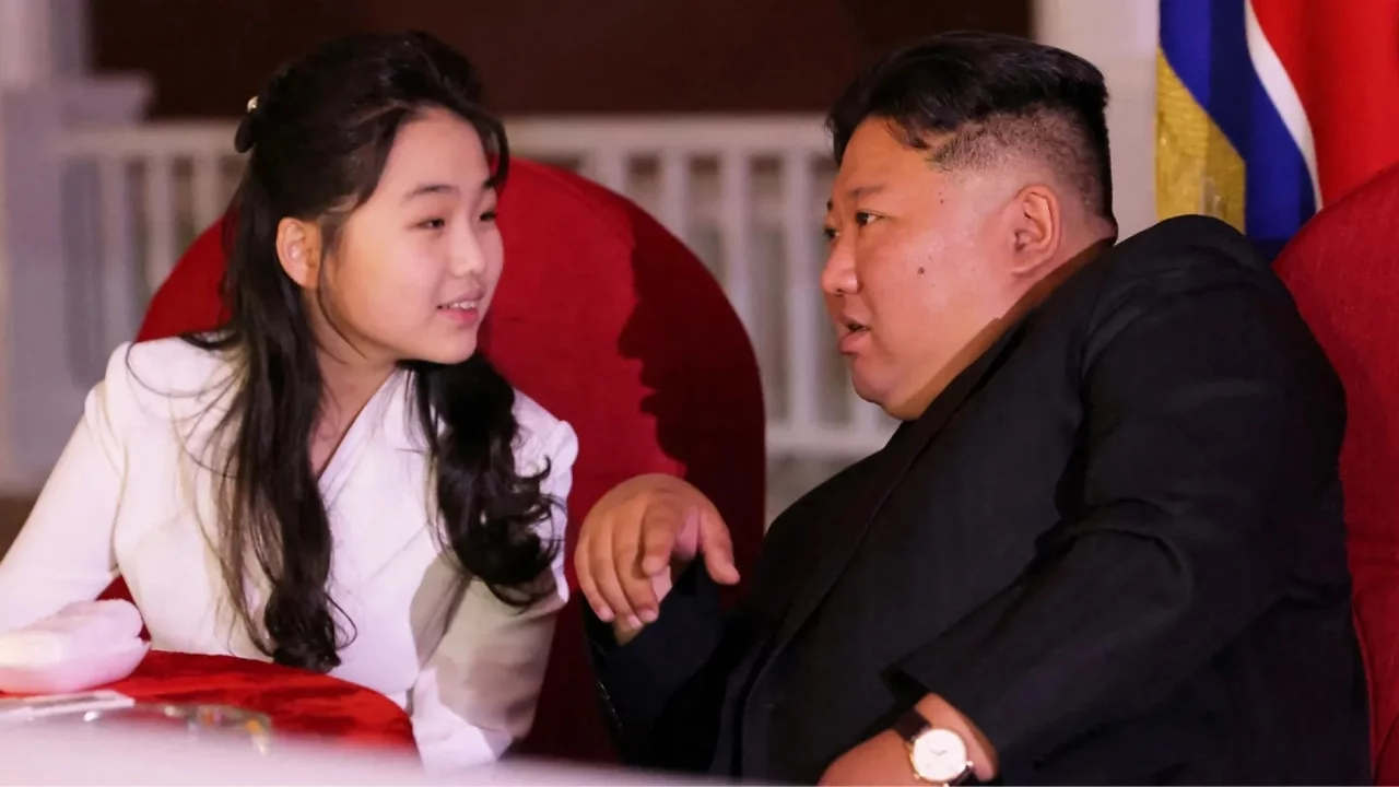 Kuzey Kore lideri, kızıyla mühimmat fabrikası denetledi