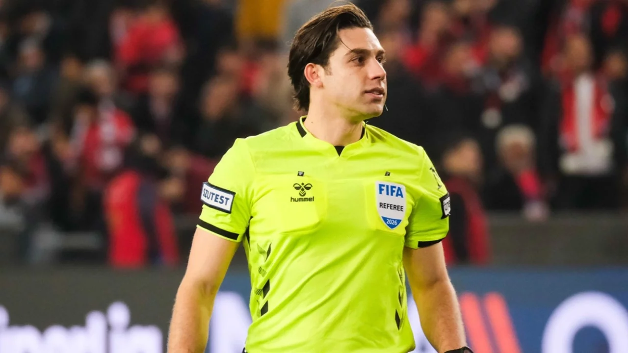 Fatih Karagümrük-Fenerbahçe maçının hakemi belli oldu
