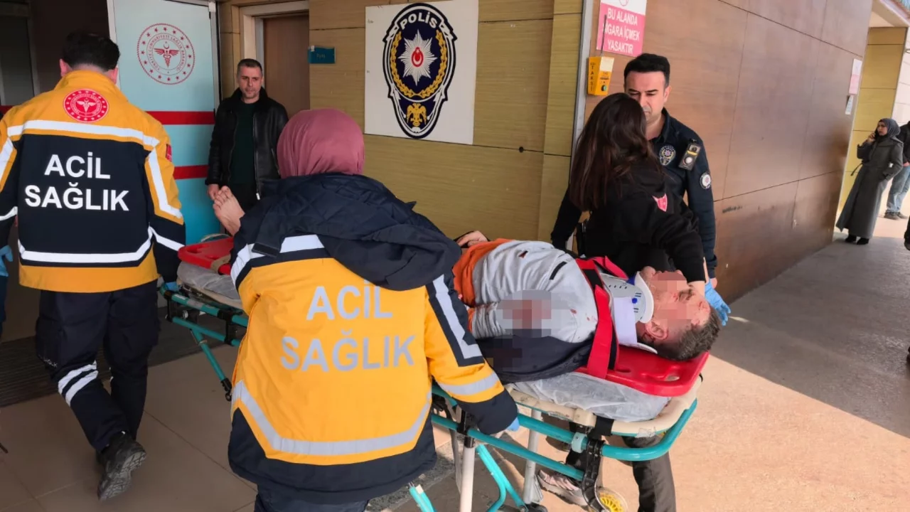 Bursa'da otomobil yayaya çarptı: 1 yaralı