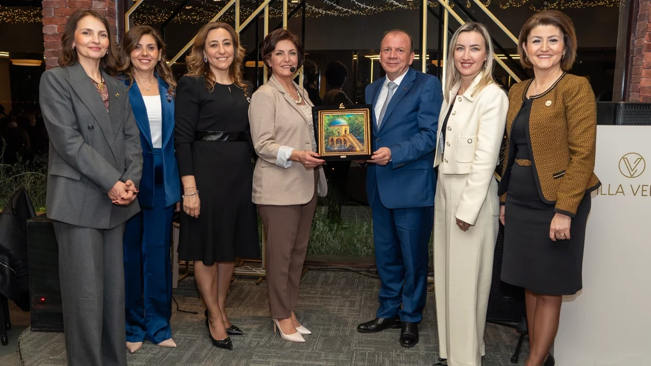 Bursa'da kadın dayanışması aynı sofrada bir araya geldi