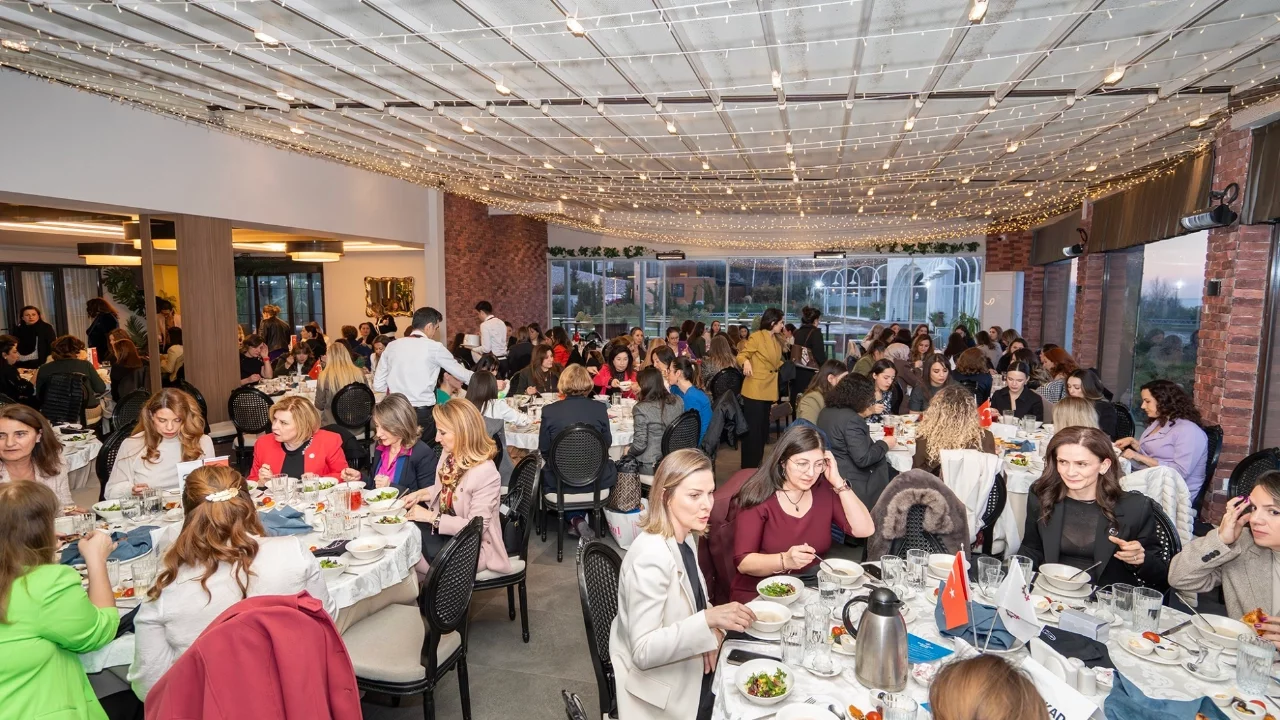 Bursa'da kadın dayanışması aynı sofrada buluştu