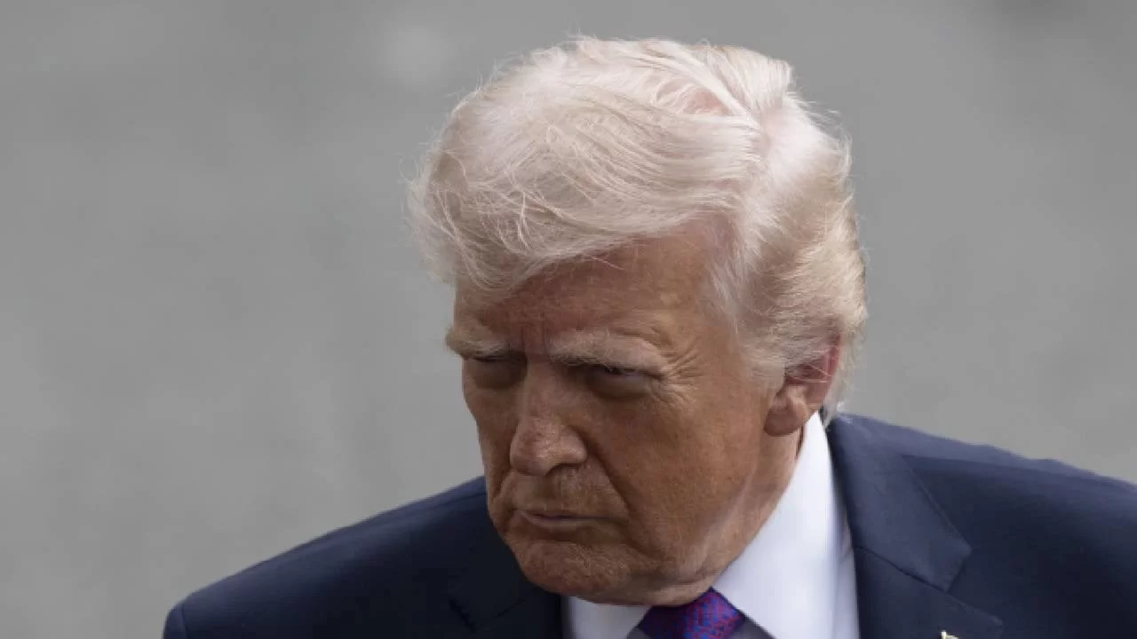 ABD Başkanı Trump tribünde yuhalandı