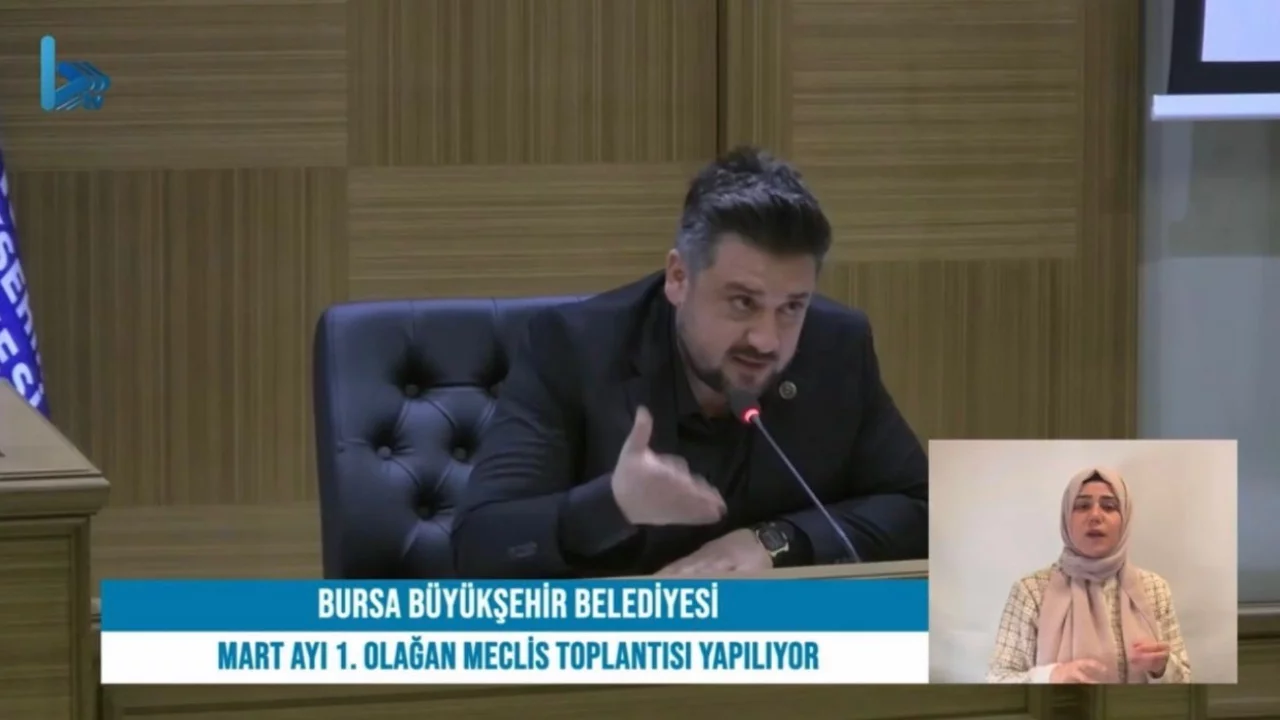 Bursa Büyükşehir Meclisi'nde "Allah belanı versin" diyerek beddua etti!