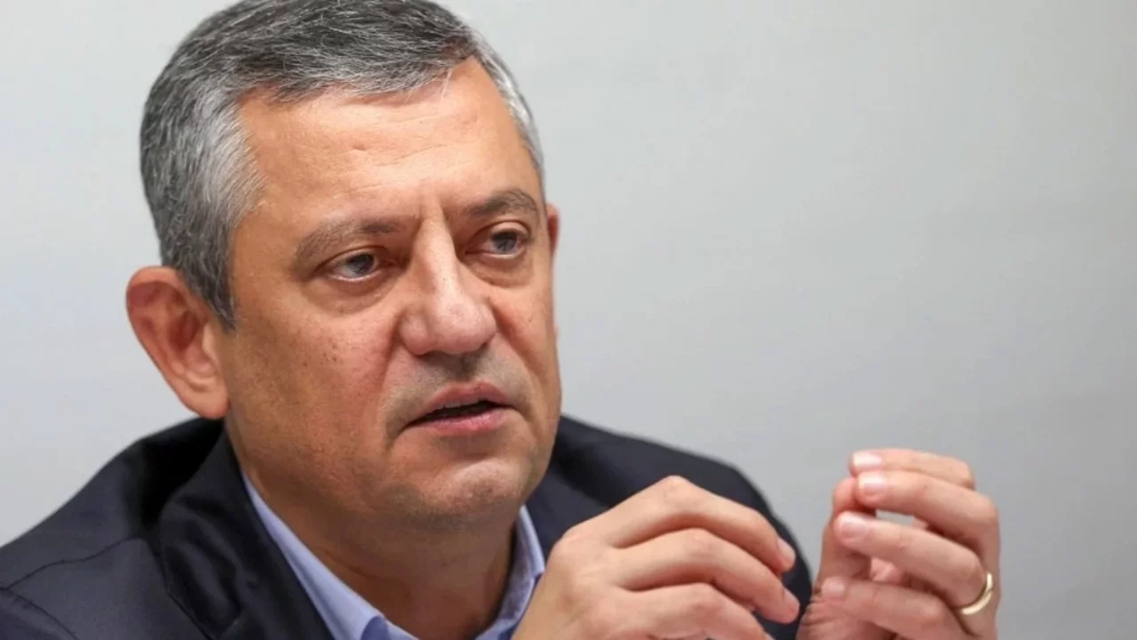 Özgür Özel'den İlber Ortaylı için taziye mesajı