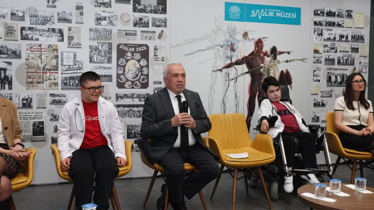 Nilüfer Belediye Başkanı Özdemir'den sağlık çalışanlarına teşekkür