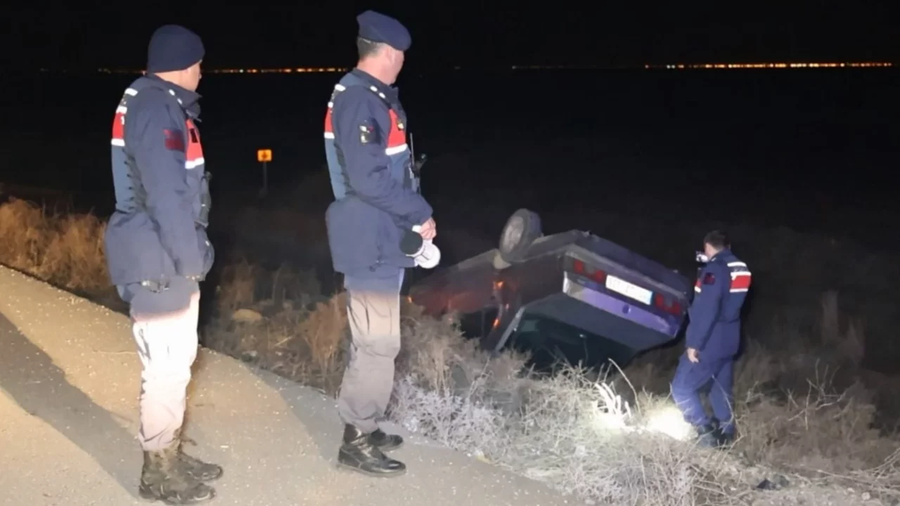 Otomobil şarampole yuvarlandı: 1 yaralı