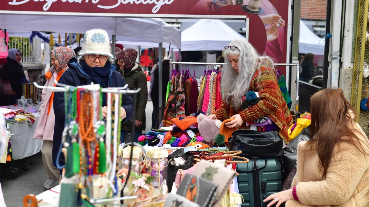 Osmangazi'de Kadın Girişimciler Bayram Sokağı kapılarını açtı