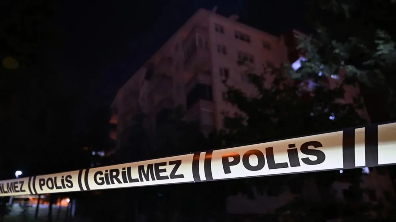 Eski başkomiser başından vurulmuş halde bulundu