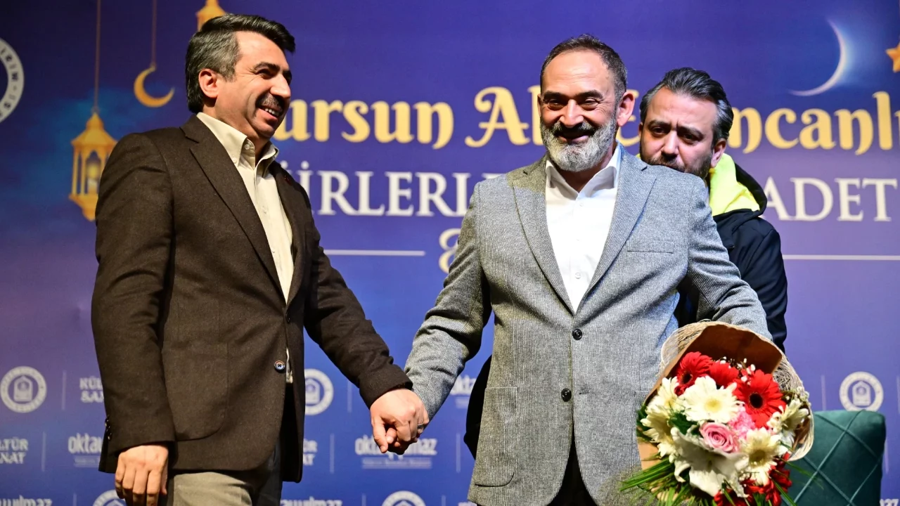 Yıldırım'da Dursun Ali Erzincanlı gönüllere dokundu