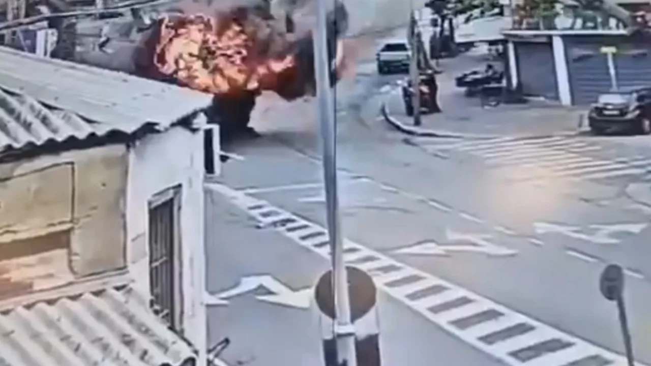 İran füzesi İsrail'in merkezine düştü! İsrail'in birçok bölgesinde sirenler çaldı...