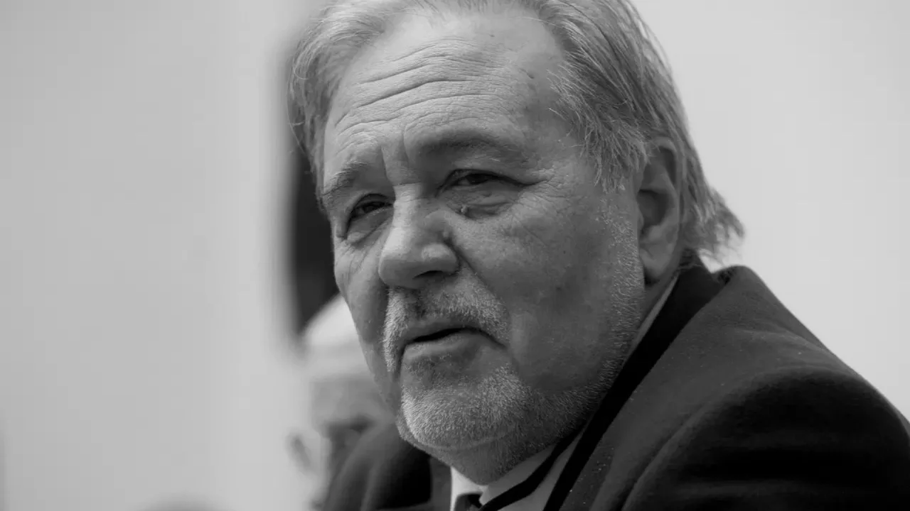 Prof. Dr. İlber Ortaylı'nın vasiyeti, Üsküdar Çinili Camii'nde yerine getirildi