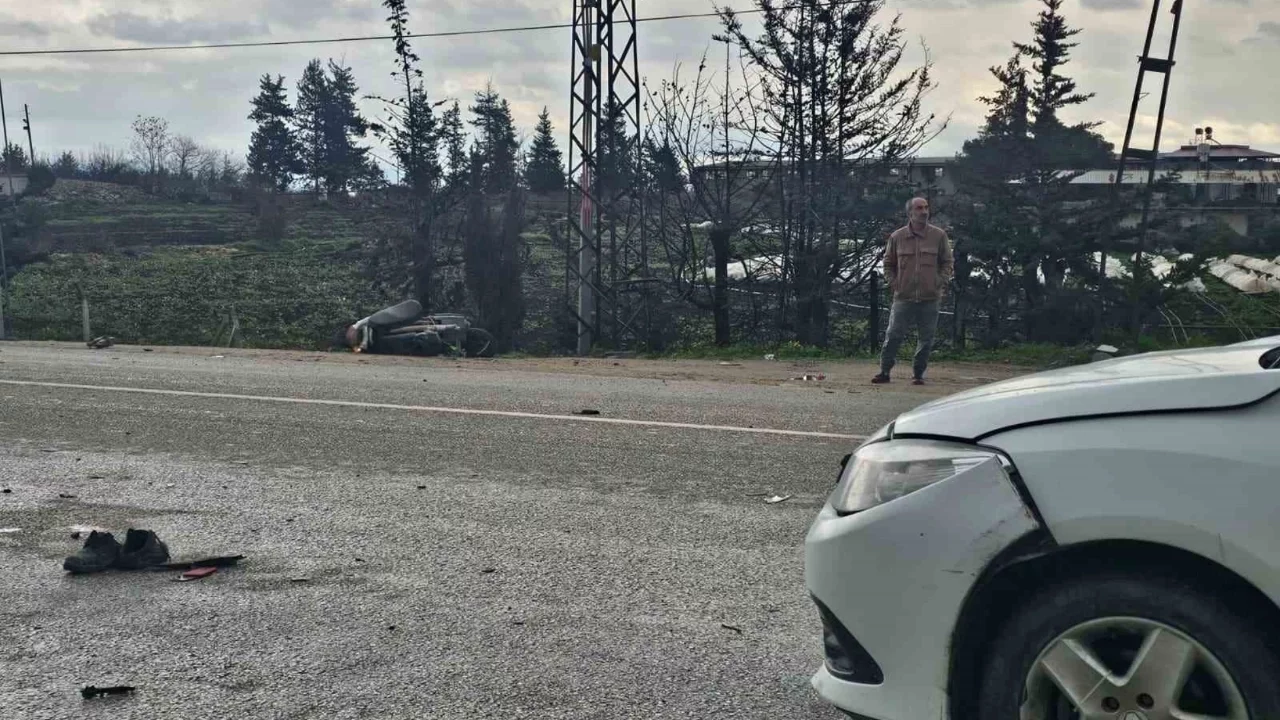 Hatay'da otomobille çarpışan motosikletin sürücüsü öldü