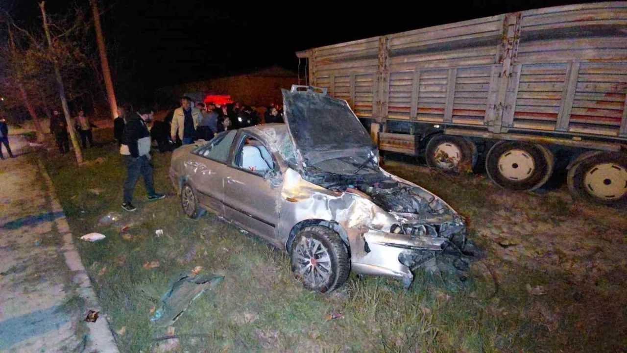 Bolu'da otomobil takla attı: 4 kişi yaralandı