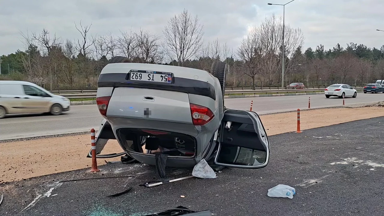 Bursa'da kontrolden çıkan otomobil savrularak takla attı!