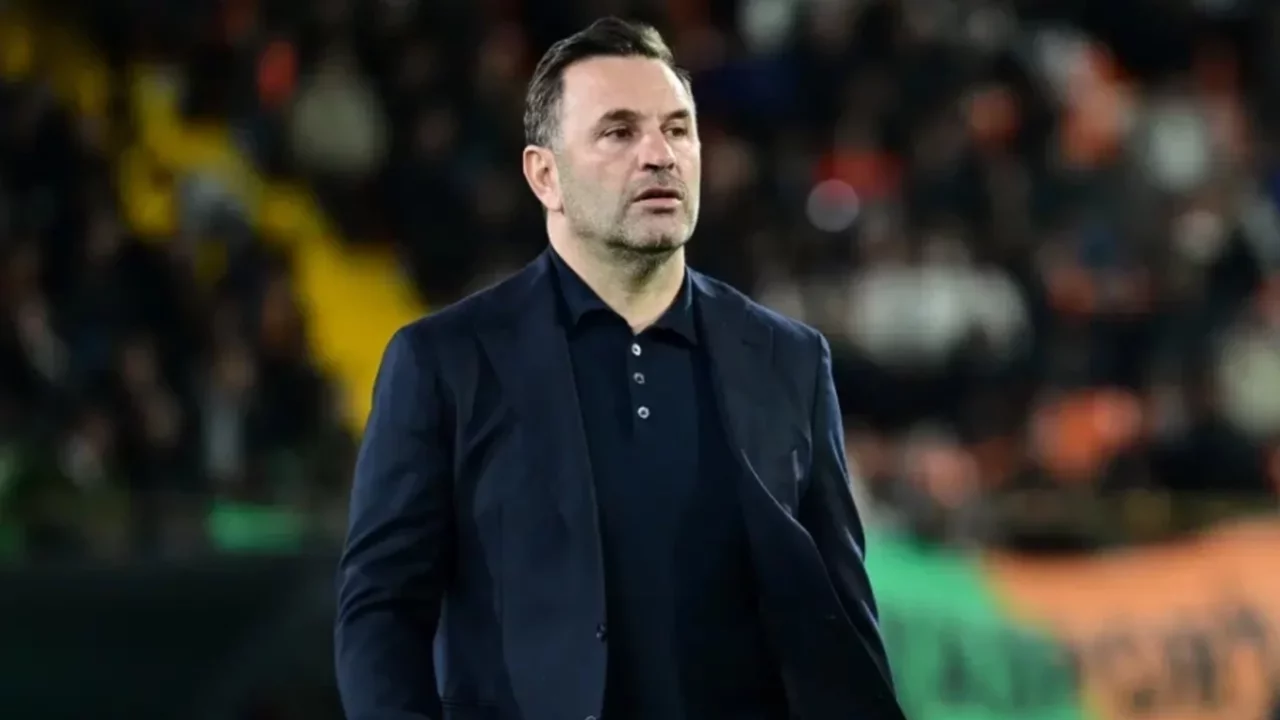 Okan Buruk'tan yıldız futbolcuya sürpriz görev!