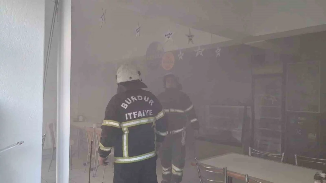 Pide salonunda doğalgaz patlaması: 1 yaralı