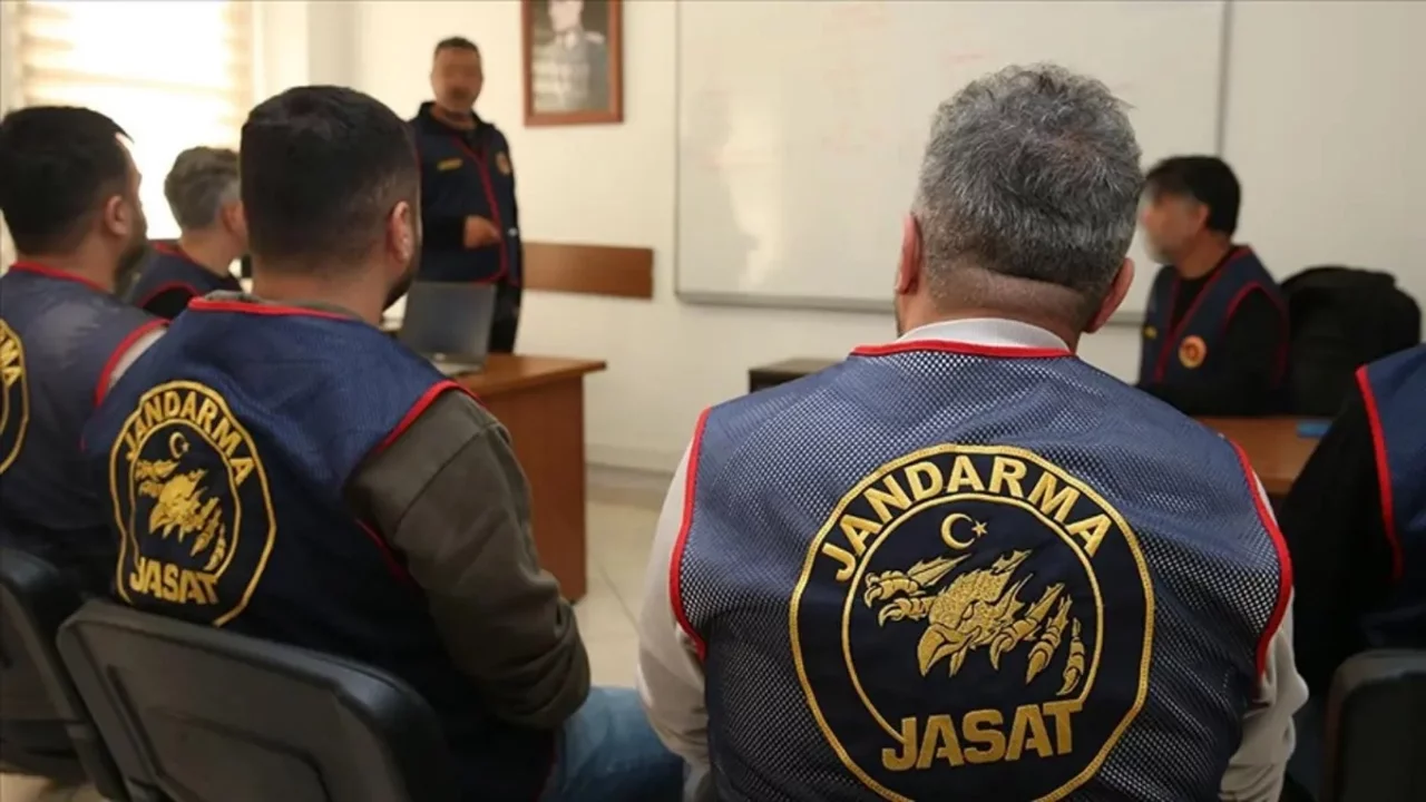 Sur'da işlenen cinayet sigara izmaritindeki DNA ile çözüldü